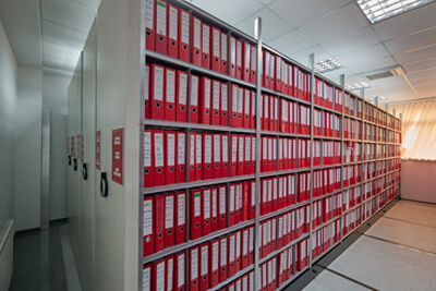 Mobile shelving for archival documents